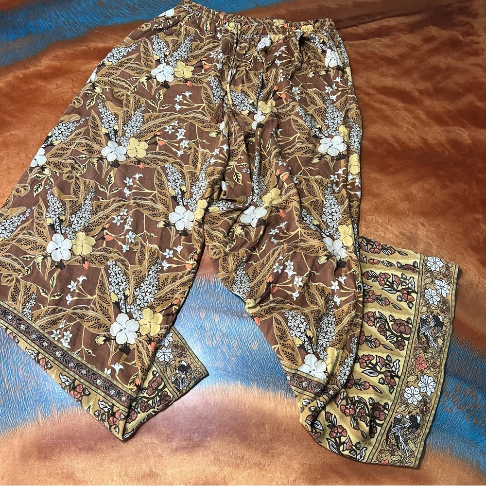 Spell & The Gypsy Bianca Brown Floral print wide leg pants size small - Picture 2 of 16